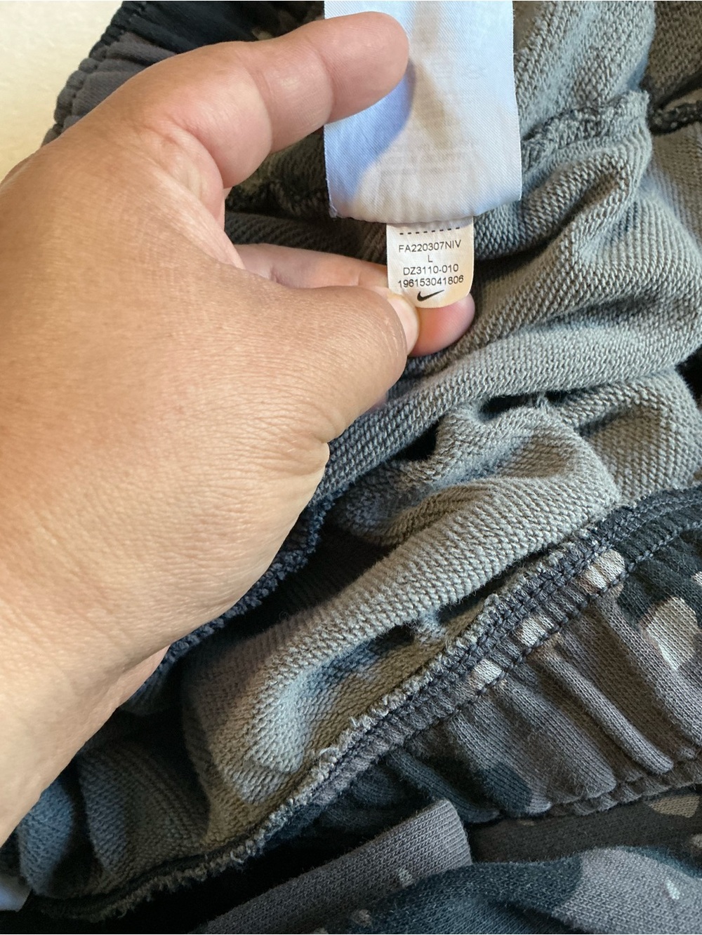 Nike Club Fleece Cargo Joggers Grey Black Camo Pants Mens Large L - Picture 13 of 16